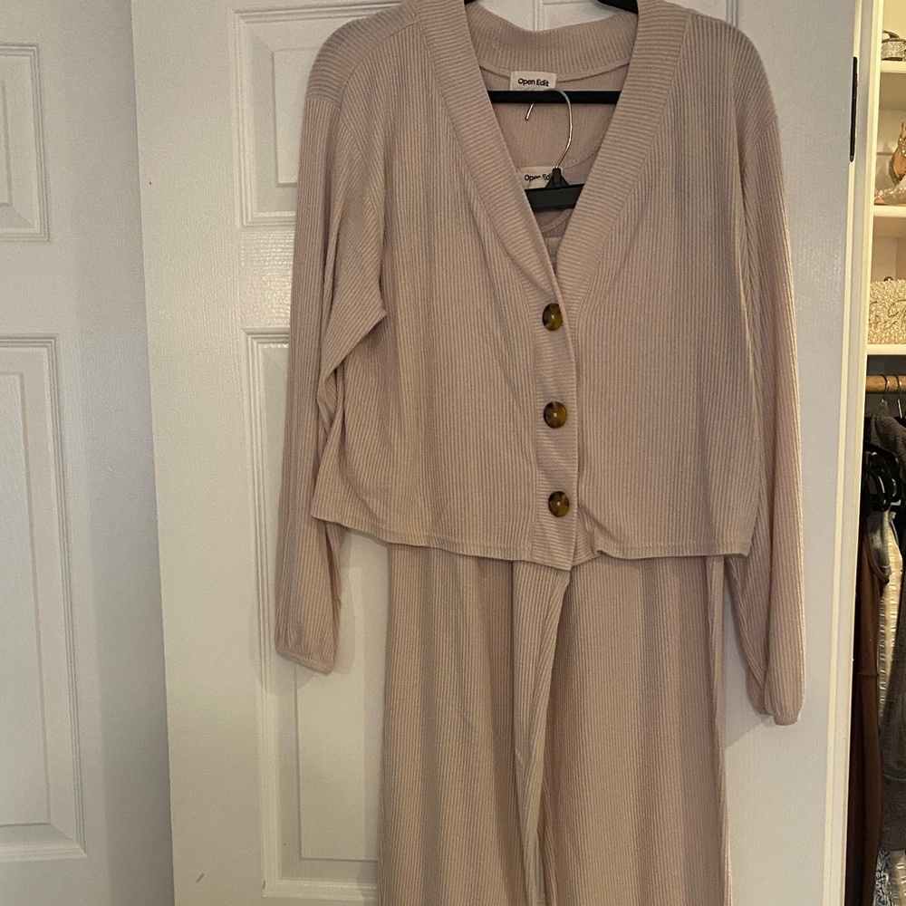 Cozy Life Women's Tan Lounge Set